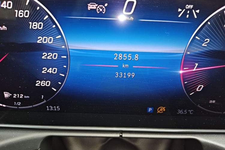 Used Mercedes-Benz C-Class 2024 Facelift C 260 L Night Edition Sport Version Odometer Close Up