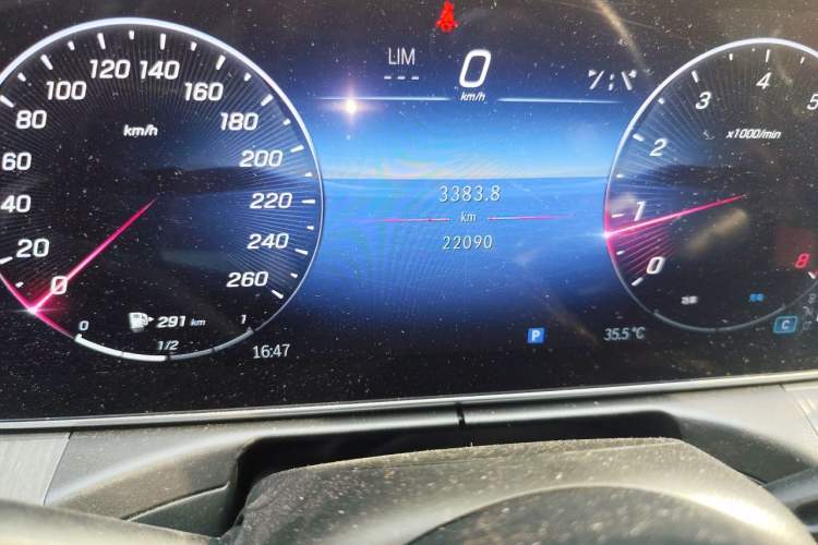 Used Mercedes-Benz C-Class 2024 C 260 L Sport Edition Odometer Close Up
