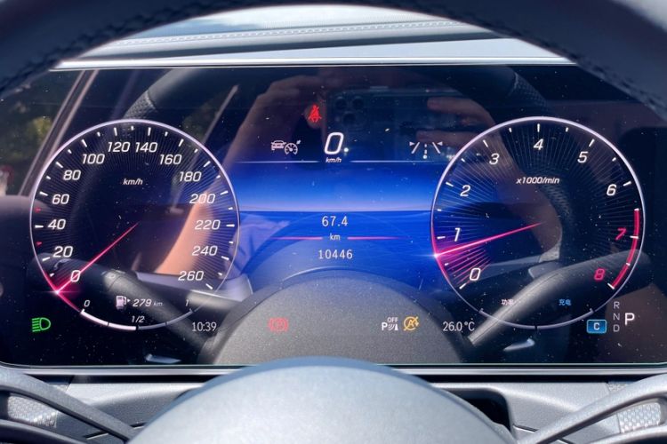 Used Mercedes-Benz C-Class 2024 Facelift C 260 L Night Edition Sport Version Odometer Close Up