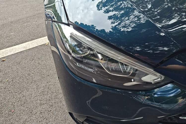 Used Mercedes-Benz C-Class 2024 Facelift C 260 L Night Edition Sport Version Right Front Headlight