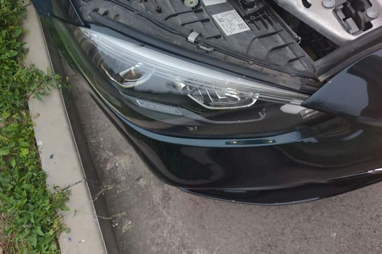 Used Mercedes-Benz C-Class 2024 C 260 L Brilliant Night Sports Edition Right Front Headlight