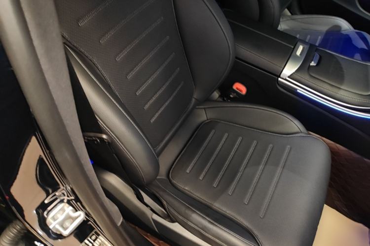 Used Mercedes-Benz C-Class 2024 Second Facelift C 260 L Starry Night Sport Edition Right Front Seat