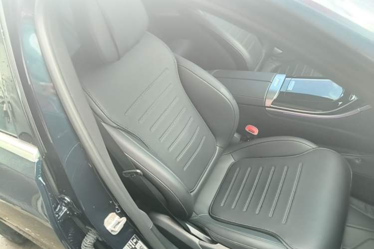 Used Mercedes-Benz C-Class 2024 Restyled C-Class 260 L Sport Edition Right Front Seat
