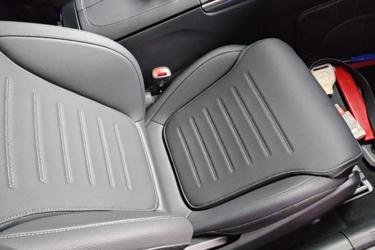 Used Mercedes-Benz C-Class 2024 Facelift C 260 L Night Edition Sport Version Right Front Seat