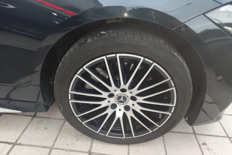 Used Mercedes-Benz C-Class 2024 C 260 L Sport Edition Right Front Wheel Hub