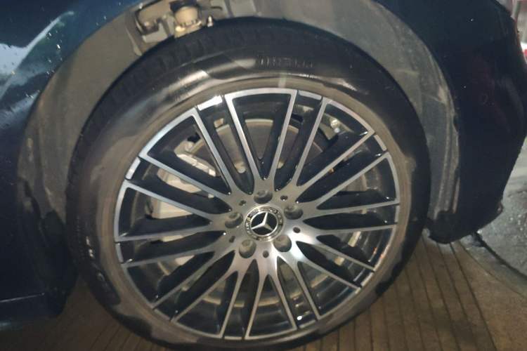 Used Mercedes-Benz C-Class 2024 Second Facelift C 260 L Sport Edition Right Front Wheel Hub