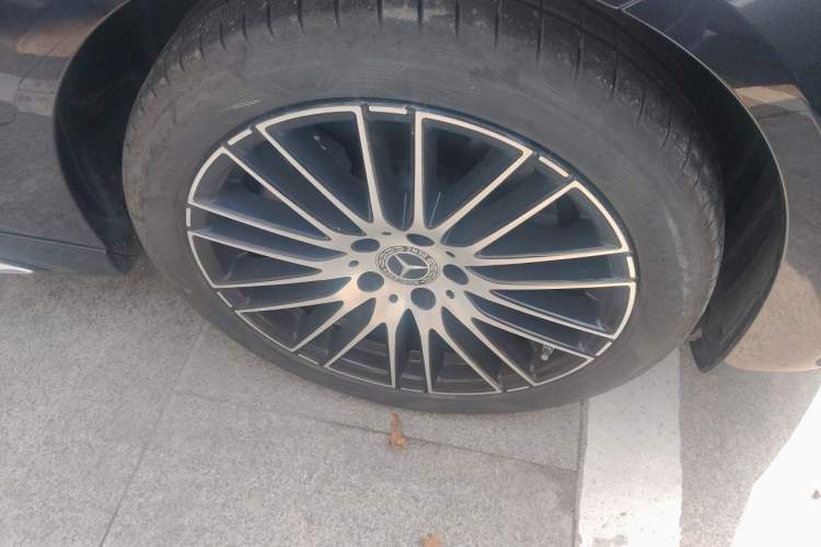 Used Mercedes-Benz C-Class 2024 Restyled C-Class 260 L Sport Edition Right Front Wheel Hub