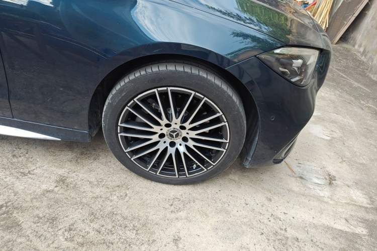 Used Mercedes-Benz C-Class 2024 Second Facelift C 260 L Sport Edition Right Front Wheel Hub