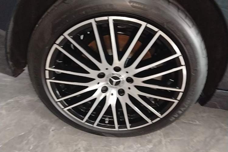 Used Mercedes-Benz C-Class 2024 C 200 L Sport Edition Right Rear Wheel Hub