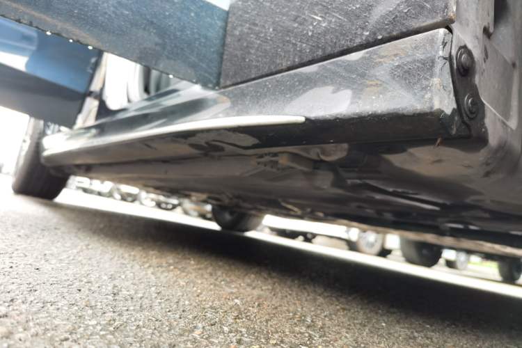 Used Mercedes-Benz C-Class 2024 Second Facelift C 260 L Sport Edition Right Side Sill