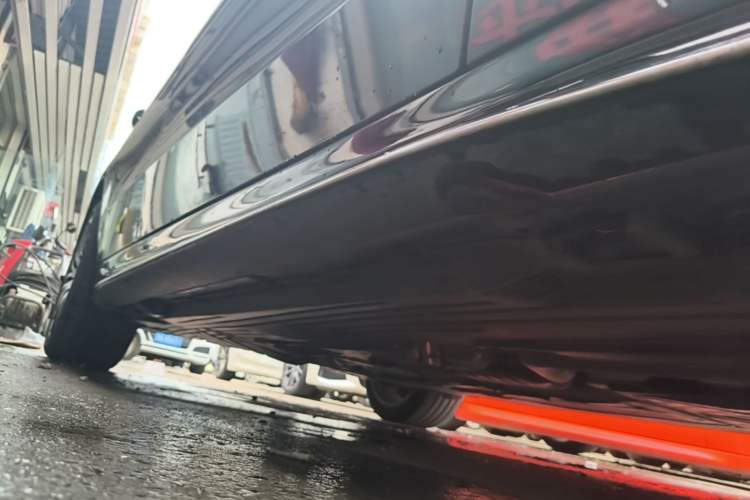 Used Mercedes-Benz C-Class 2024 Restyled C-Class 260 L Sport Edition Right Side Sill