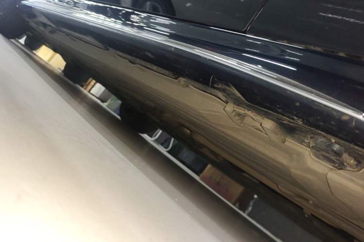 Used Mercedes-Benz C-Class 2024 Second Facelift C 260 L Sport Edition Right Side Sill