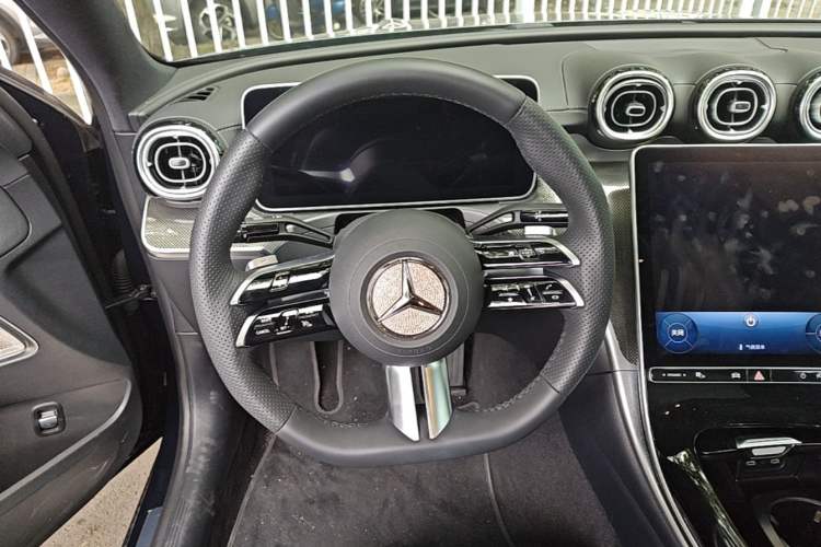 Used Mercedes-Benz C-Class 2024 Facelift C 260 L Night Edition Sport Version Steering Wheel