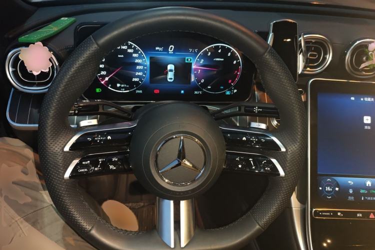 Used Mercedes-Benz C-Class 2024 C 260 L Brilliant Night Sports Edition Steering Wheel