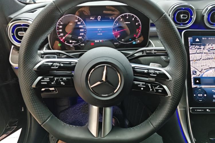 Used Mercedes-Benz C-Class 2024 Facelift C 260 L Night Edition Sport Version Steering Wheel
