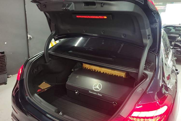 Used Mercedes-Benz C-Class 2024 Second Facelift C 260 L Sport Edition Trunk