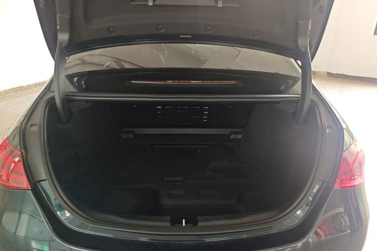 Used Mercedes-Benz C-Class 2024 Restyled C 260 L Sport Edition Trunk