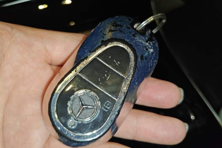 Used Mercedes-Benz C-Class 2024 Restyled C 260 L Sport Edition Vehicle Key