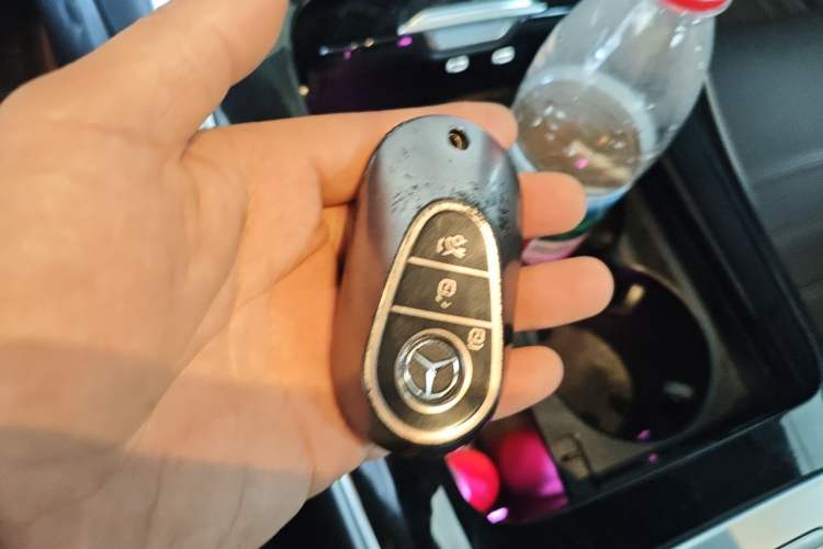 Used Mercedes-Benz C-Class 2024 C 200 L Sport Edition Vehicle Key
