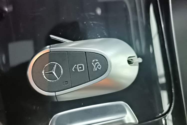 Used Mercedes-Benz C-Class 2024 C 260 L Sport Edition Vehicle Key