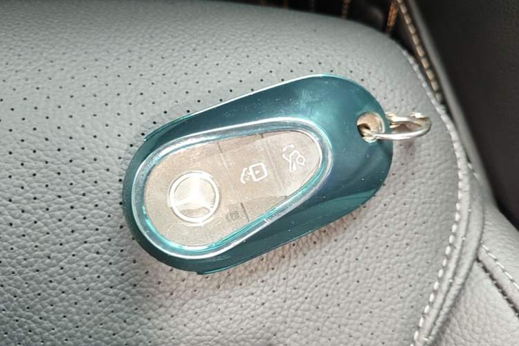 Used Mercedes-Benz C-Class 2024 Restyled C 260 L Sport Edition Vehicle Key