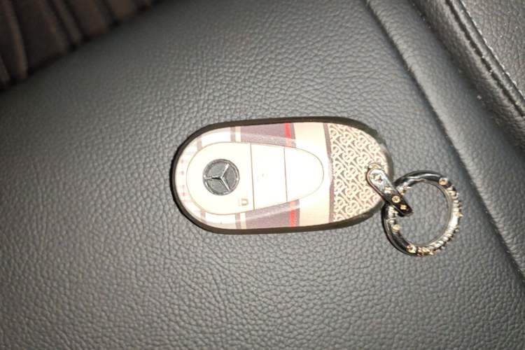 Used Mercedes-Benz C-Class 2024 Second Facelift C 260 L Sport Edition Vehicle Key