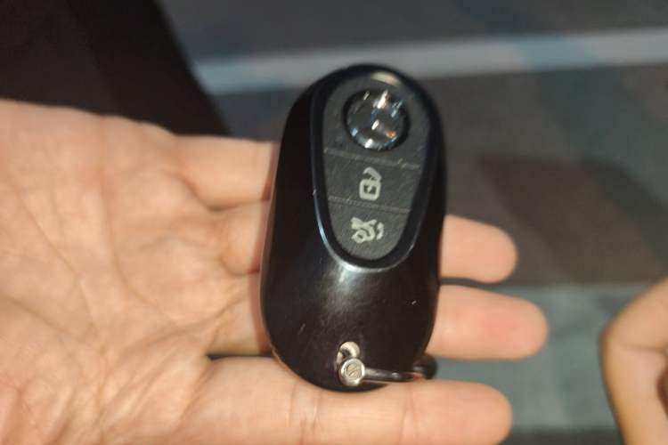 Used Mercedes-Benz C-Class 2024 C 260 L Brilliant Night Sports Edition Vehicle Key