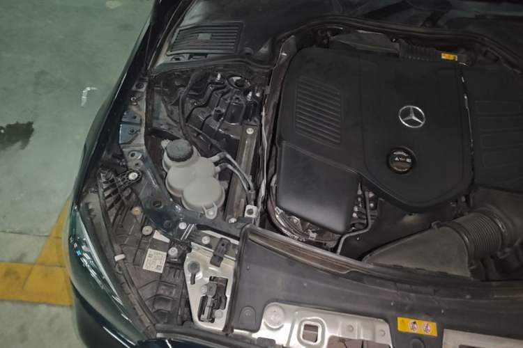 Used Mercedes-Benz C-Class 2024 Facelift C 260 L Night Edition Sport Version Engine Bay Right