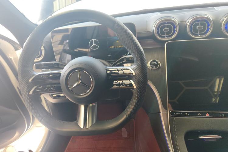 Used Mercedes-Benz C-Class 2024 C 200 L Sport Edition Center Console