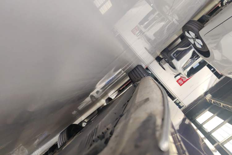 Used Mercedes-Benz C-Class 2024 C 200 L Sport Edition Right Side Sill