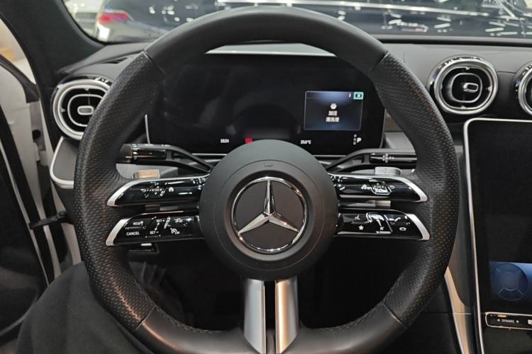 Used Mercedes-Benz C-Class 2024 Restyled C 260 L Sport Edition Steering Wheel