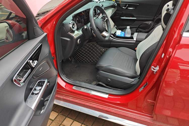 Used Mercedes-Benz C-Class 2024 Restyled C-Class 260 L Sport Edition Driver Seat