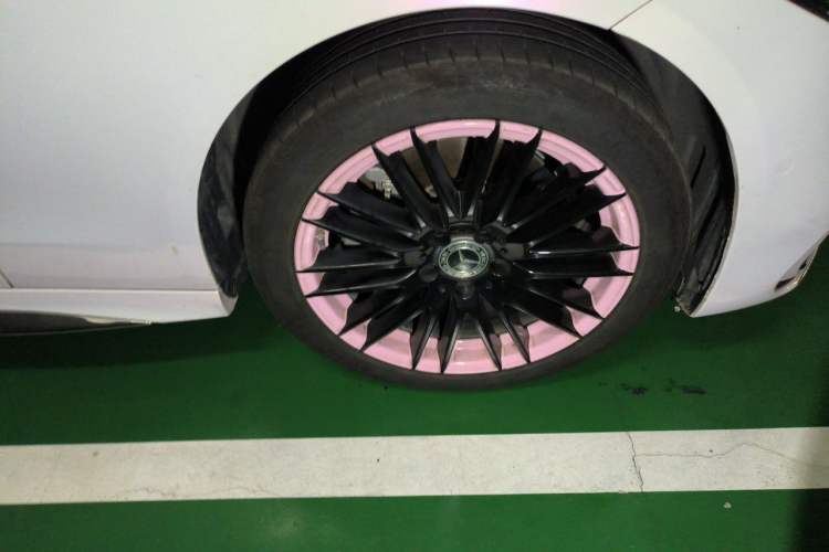 Used Mercedes-Benz C-Class 2024 Restyled C-Class 260 L Sport Edition Right Front Wheel Hub