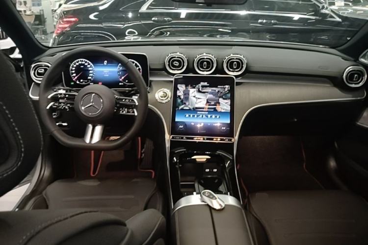 Used Mercedes-Benz C-Class 2024 Restyled C 260 L Sport Edition Center Console