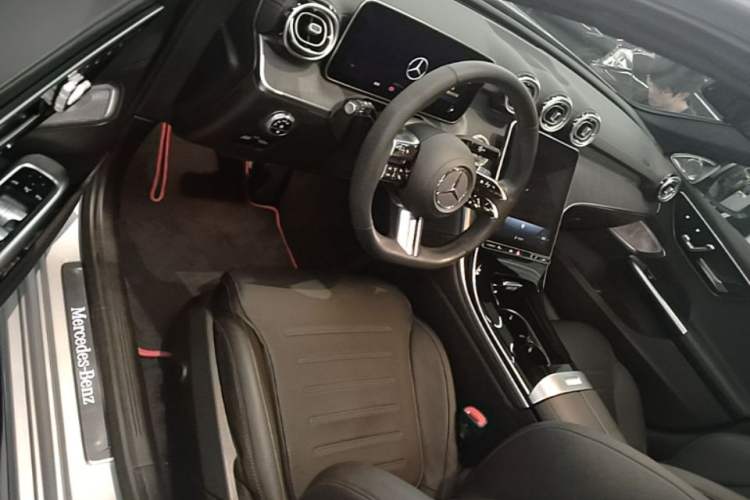 Used Mercedes-Benz C-Class 2024 Restyled C 260 L Sport Edition Driver Seat