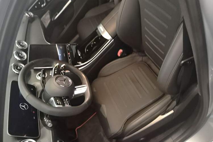 Used Mercedes-Benz C-Class 2024 Restyled C 260 L Sport Edition Left Front Seat