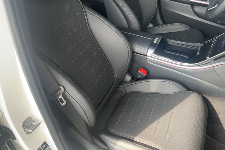 Used Mercedes-Benz C-Class 2024 Facelift C 260 L Night Edition Sport Version Right Front Seat