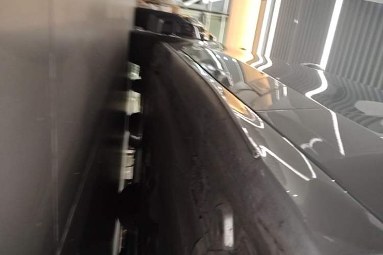 Used Mercedes-Benz C-Class 2024 Restyled C 260 L Sport Edition Right Side Sill