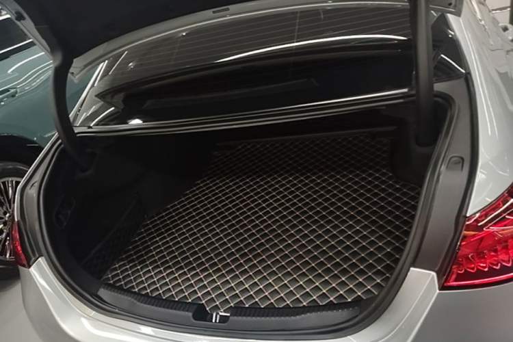 Used Mercedes-Benz C-Class 2024 Restyled C 260 L Sport Edition Trunk