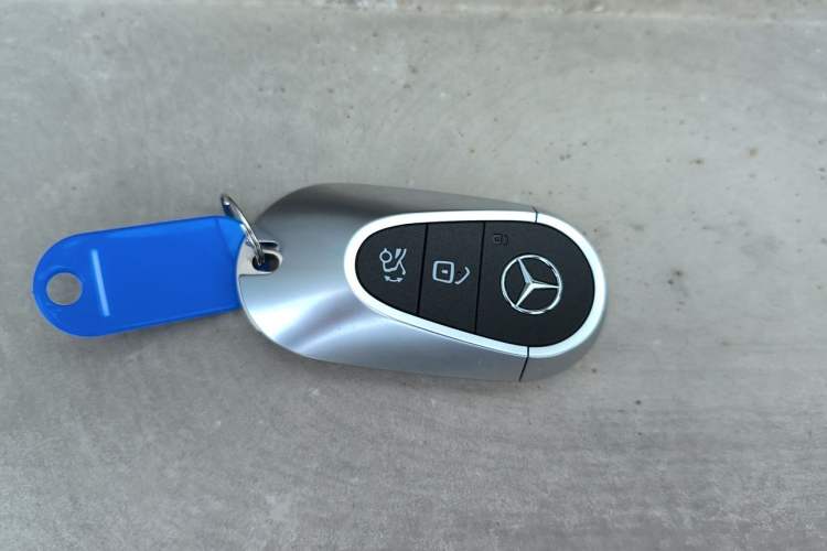 Used Mercedes-Benz C-Class 2024 Restyled C 200 L Sport Edition Vehicle Key