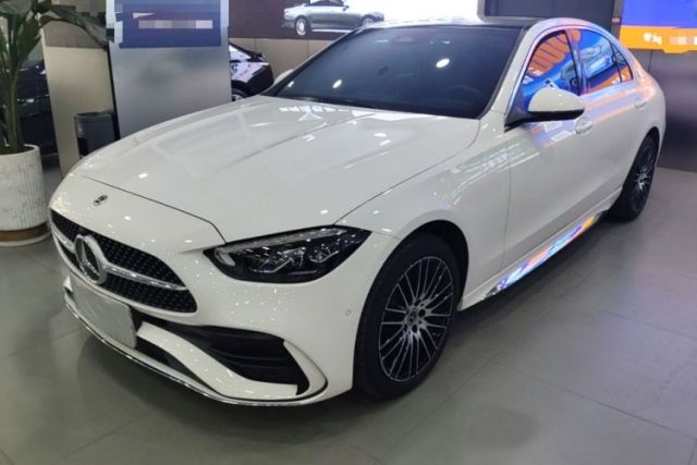 Używany Mercedes-Benz C-Class 2024 Restyled C-Class 260 L Sport Edition