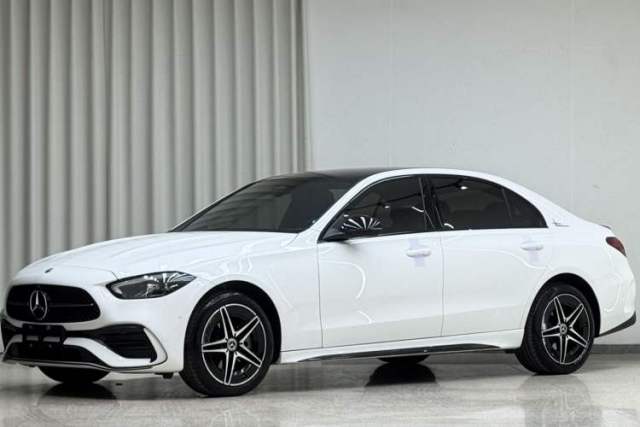 Mercedes-Benz C-Class 2024 C 260 L Brilliant Night Sports Edition usado