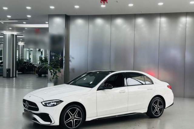 Ojetý Mercedes-Benz C-Class 2024 Facelift C 260 L Night Edition Sport Version