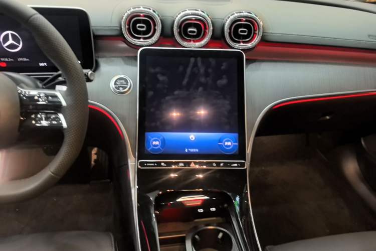 Used Mercedes-Benz C-Class 2024 Facelifted C-Class 260 L Night Edition Sports Version Audio And AC Panel