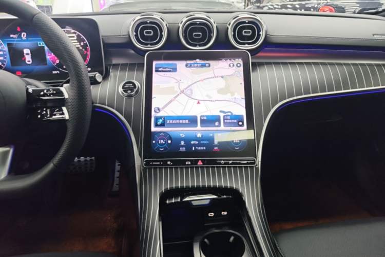 Used Mercedes-Benz C-Class 2024 Restyled C 260 L Sport Edition Audio And AC Panel