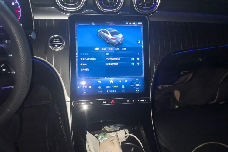 Used Mercedes-Benz C-Class 2024 Second Facelift C 260 L Sport Edition Audio And AC Panel