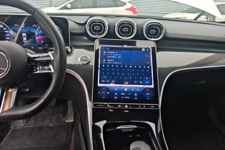 Used Mercedes-Benz C-Class 2024 Restyled C 260 L Sport Edition Audio And AC Panel