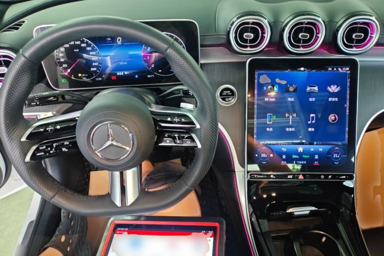 Used Mercedes-Benz C-Class 2024 Restyled C 260 L Sport Edition Center Console