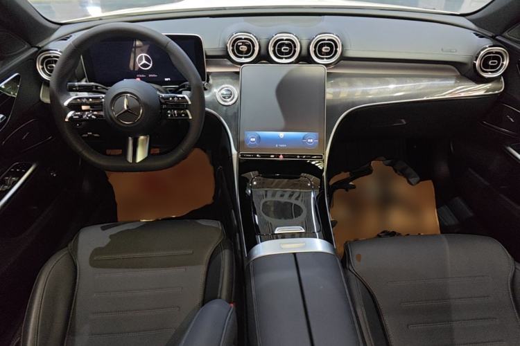 Used Mercedes-Benz C-Class 2024 Second Facelift C 260 L Sport Edition Center Console