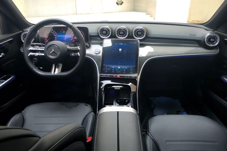 Used Mercedes-Benz C-Class 2024 Second Facelift C 260 L Sport Edition Center Console